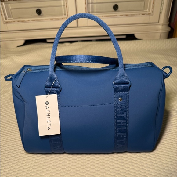 Athleta Diem Speedster Handbag - Sold Out Maritime Color - NWT - Picture 3 of 5